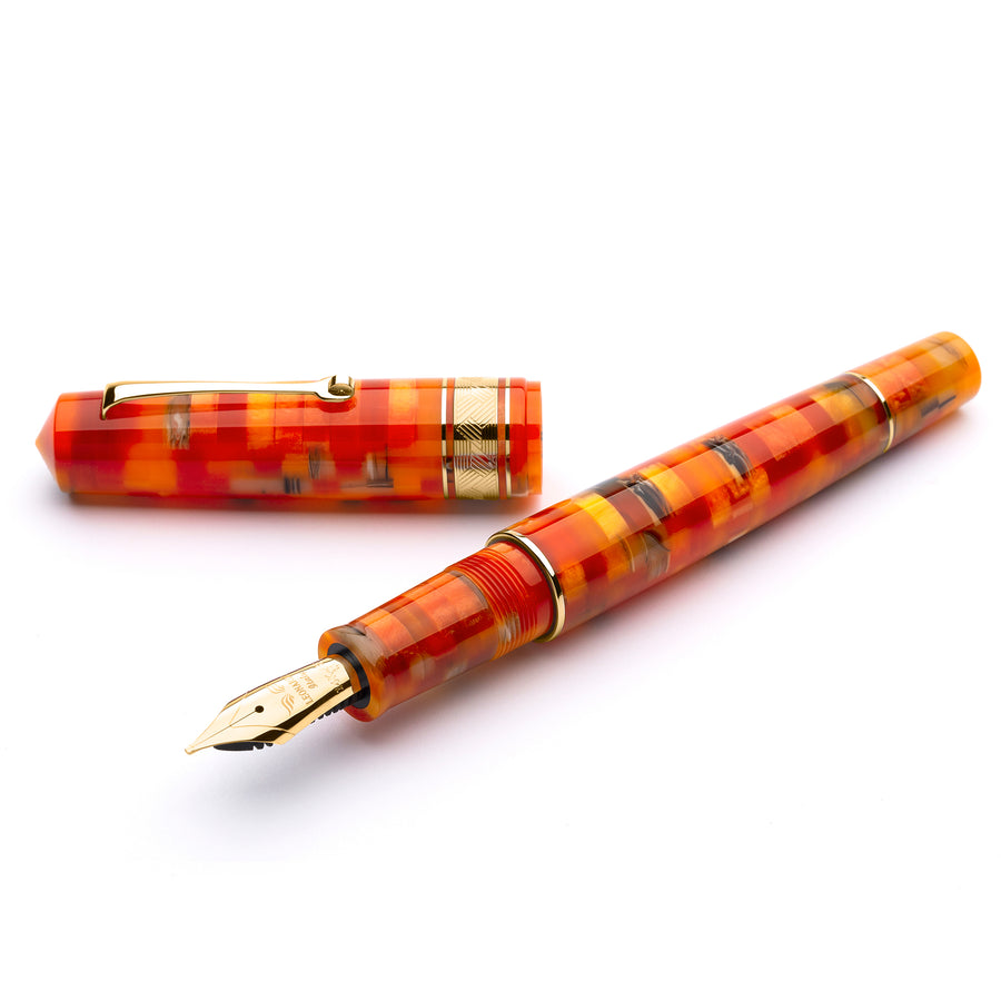 Leonardo Mosaico Fountain Pen - Mango w/ Gold Trim