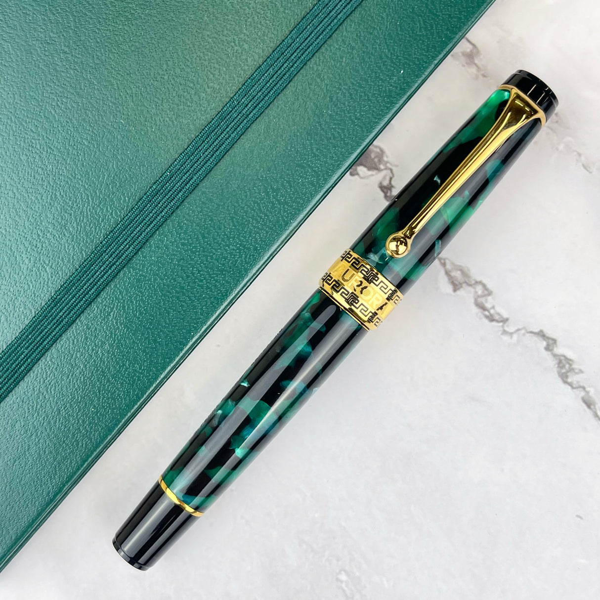 Aurora Optima Auroloide Fountain Pen - Emerald with Gold Trim (Doorbuster)