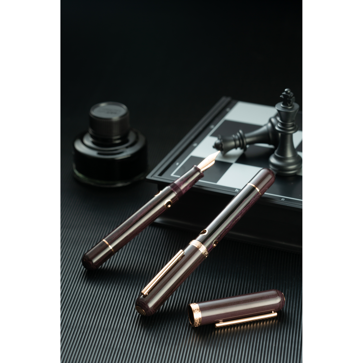 Nahvalur (Narwhal) Nautilus Fountain Pen - Stylophora Berry | Atlas Stationers.