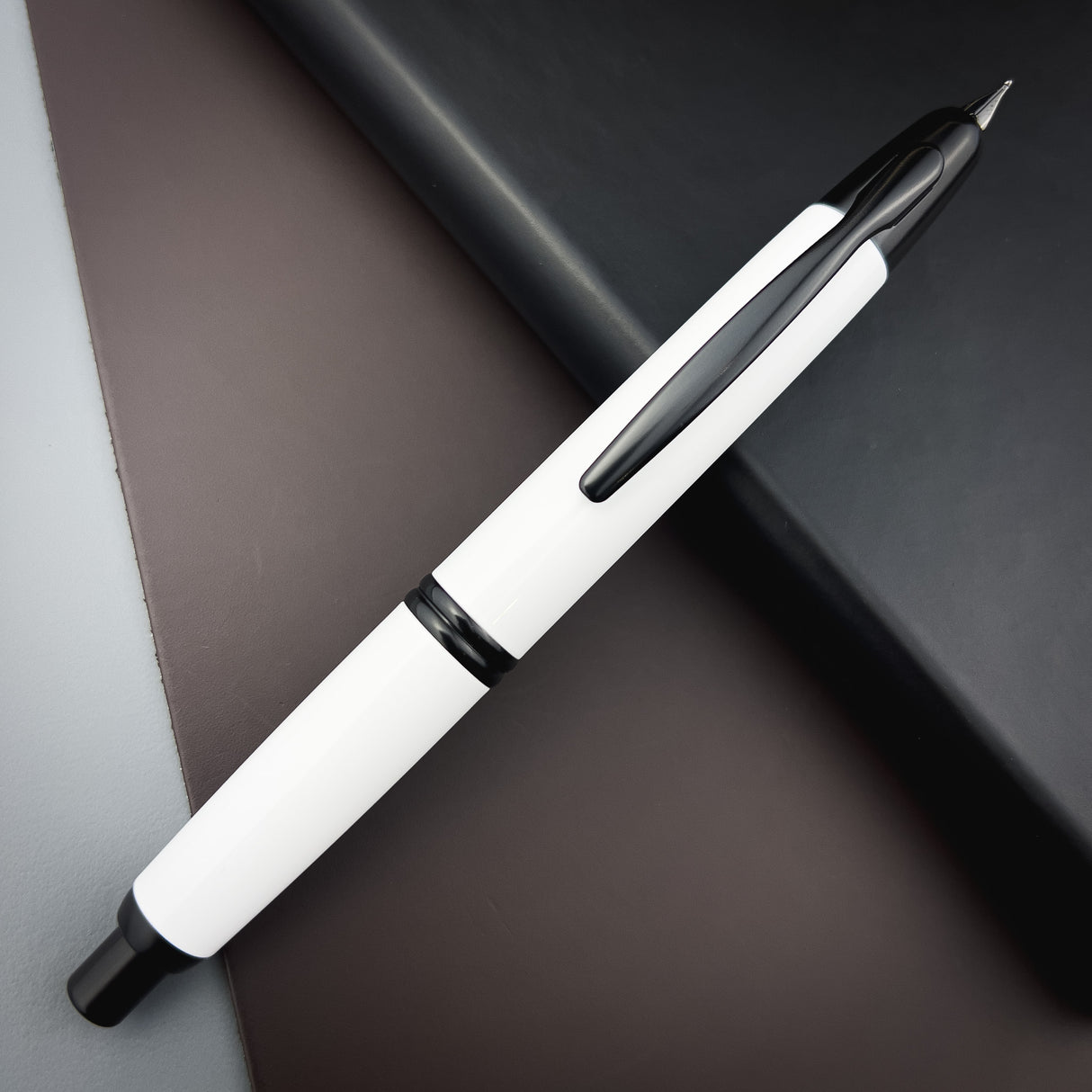 Pilot Vanishing Point Fountain Pen - White | Atlas Stationers.