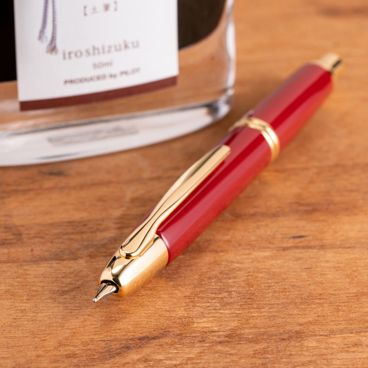 Pilot Vanishing Point Fountain Pen - Red | Atlas Stationers.
