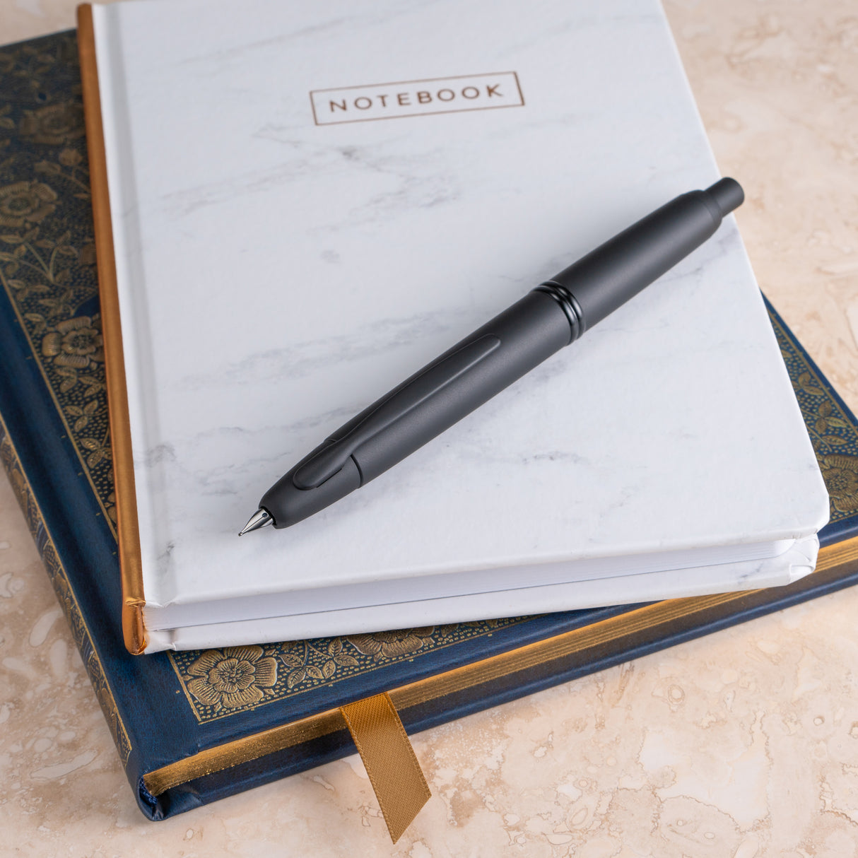 Pilot Vanishing Point Fountain Pen - Matte Black | Atlas Stationers.