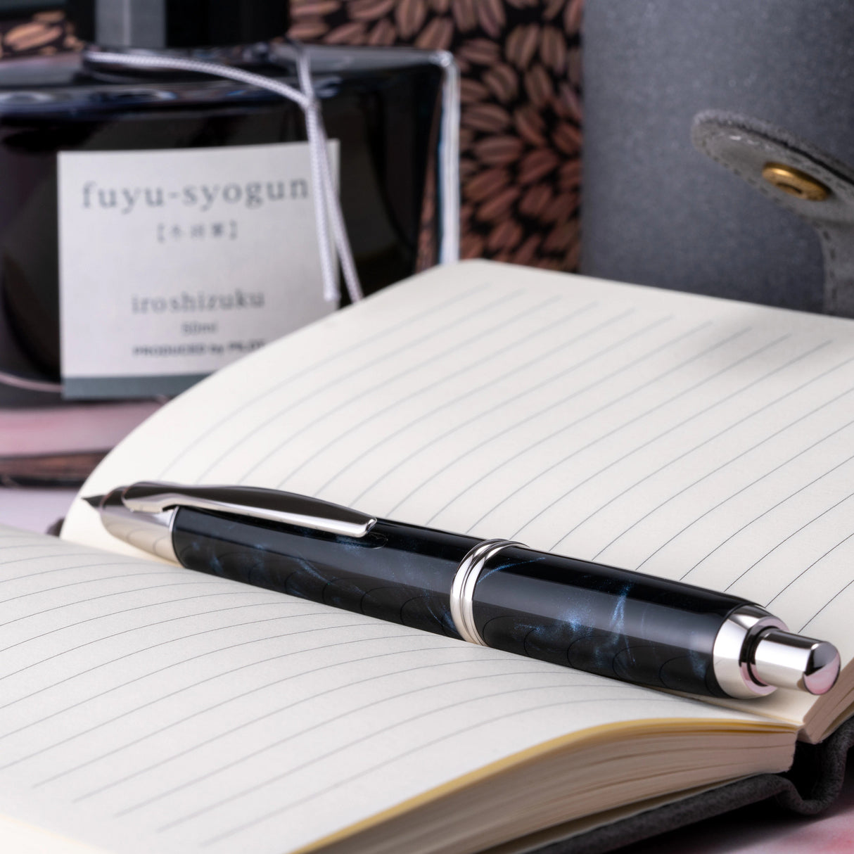 Pilot Vanishing Point SE Fountain Pen - Marble Black | Atlas Stationers.