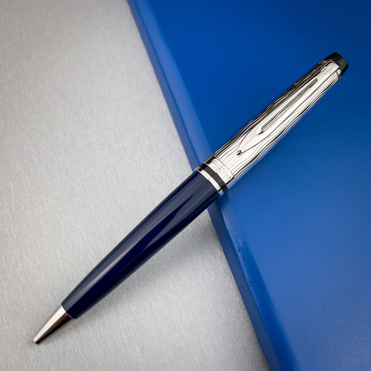 Waterman Expert Ballpoint Pen - L'essence du Bleu (Special Edition) | Atlas Stationers.
