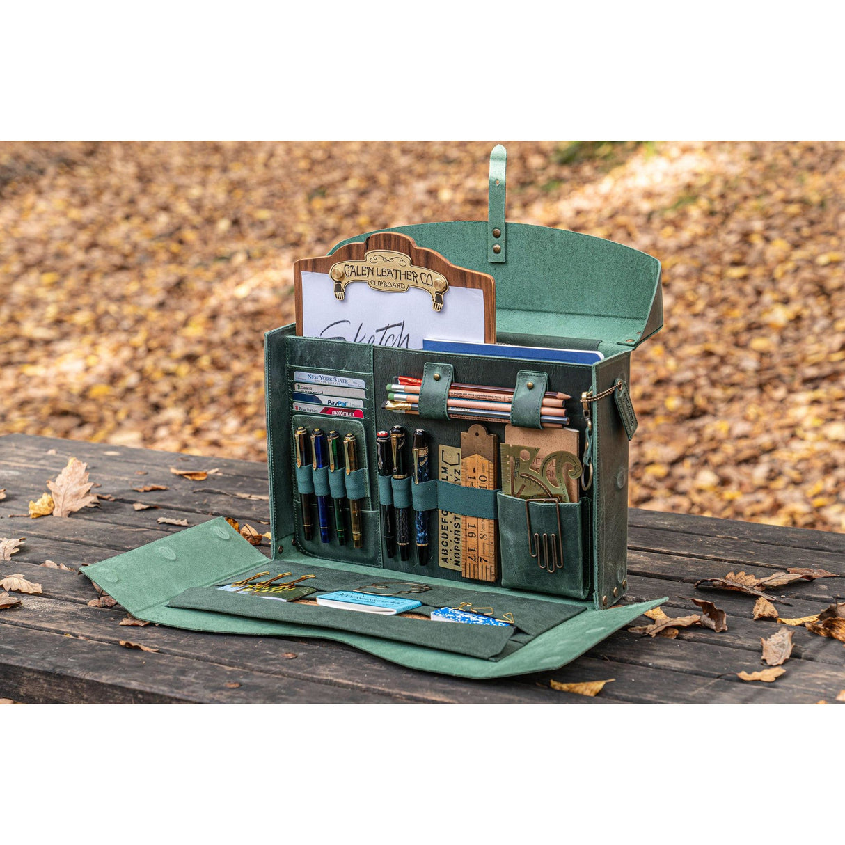 Galen Leather Writer's Medic Bag - XLarge Crazy Horse Forest Green | Atlas Stationers.