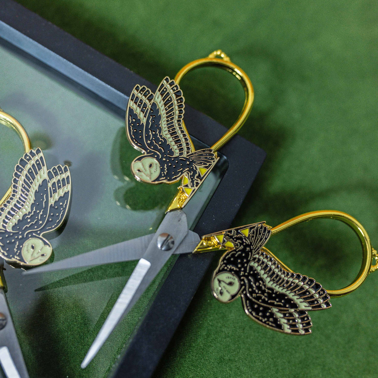 CoraCreaCrafts Owl Scissors