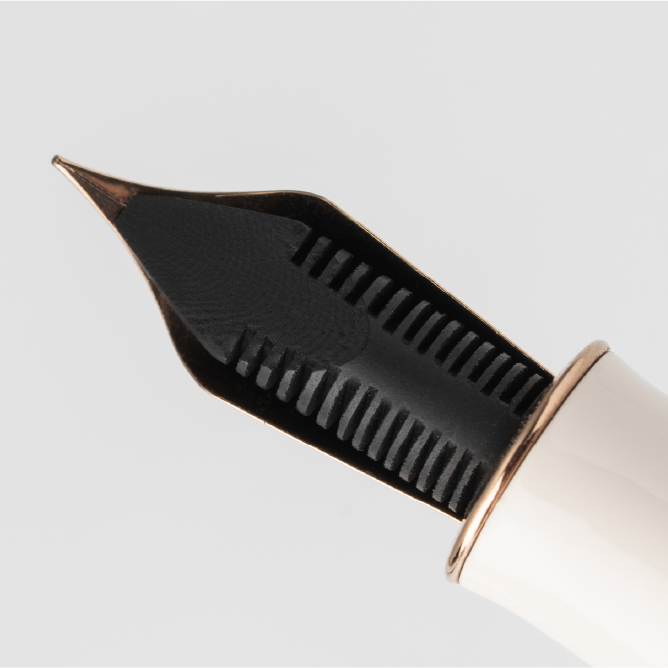 Dominant Industry Keyno Fountain Pen - No.014 Cherishment