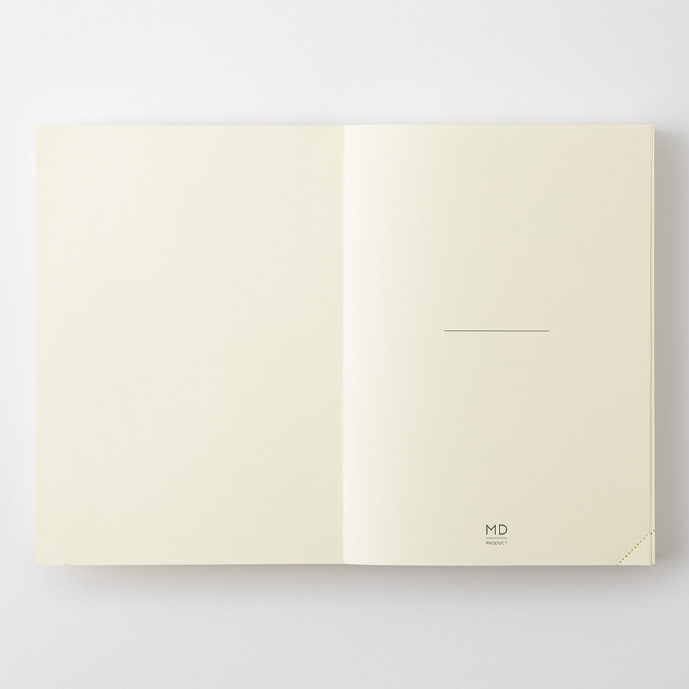 Midori MD Notebook Journal - A5 - 1 Day 1 Page - Dot Grid