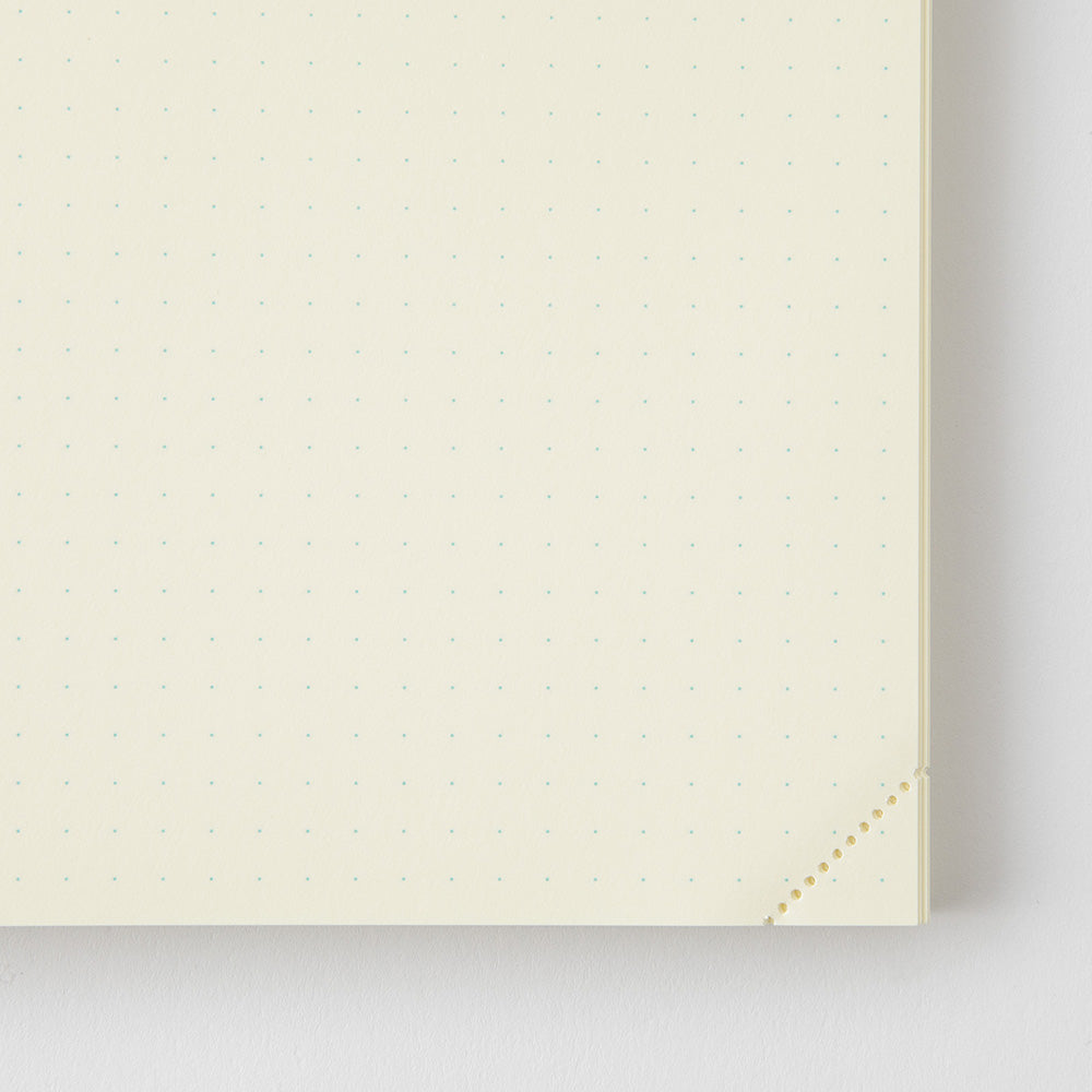Midori MD Notebook Journal - A5 - 1 Day 1 Page - Dot Grid