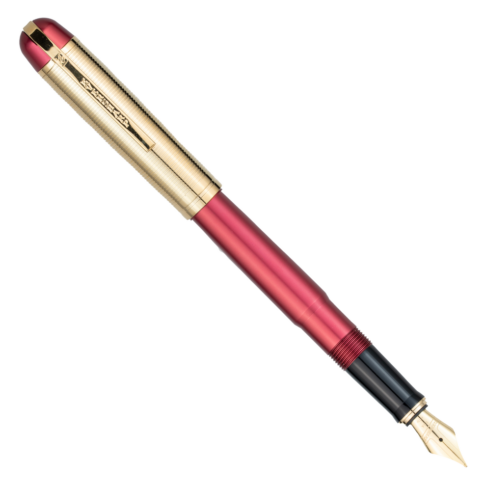 Wahl Eversharp Skyline Fountain Pen - Red w/Gold Trim