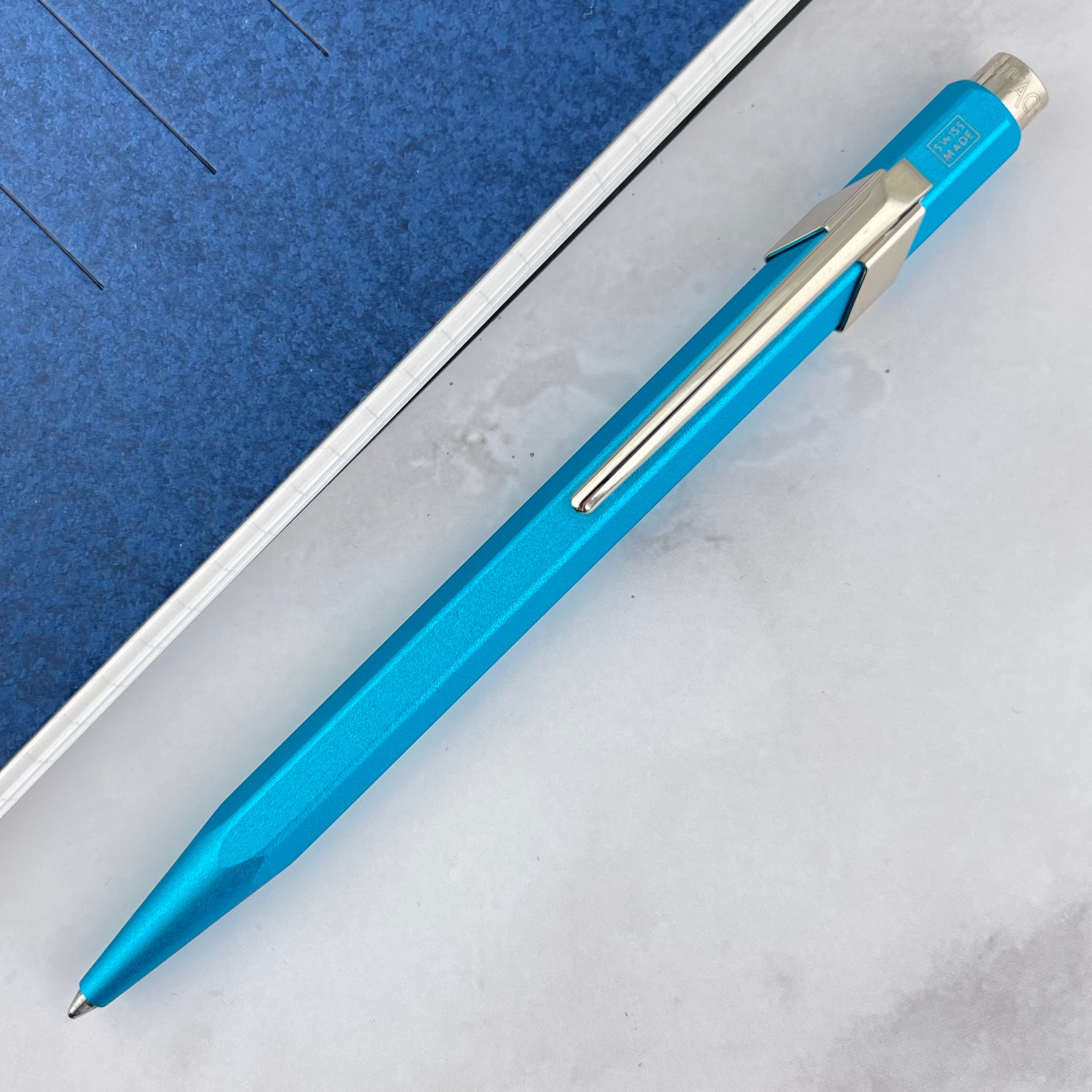 Caran d'Ache 849 COLORMAT-X Kugelschreiber türkis Caran d'Ache 849 COLORMAT-X Kugelschreiber türkis