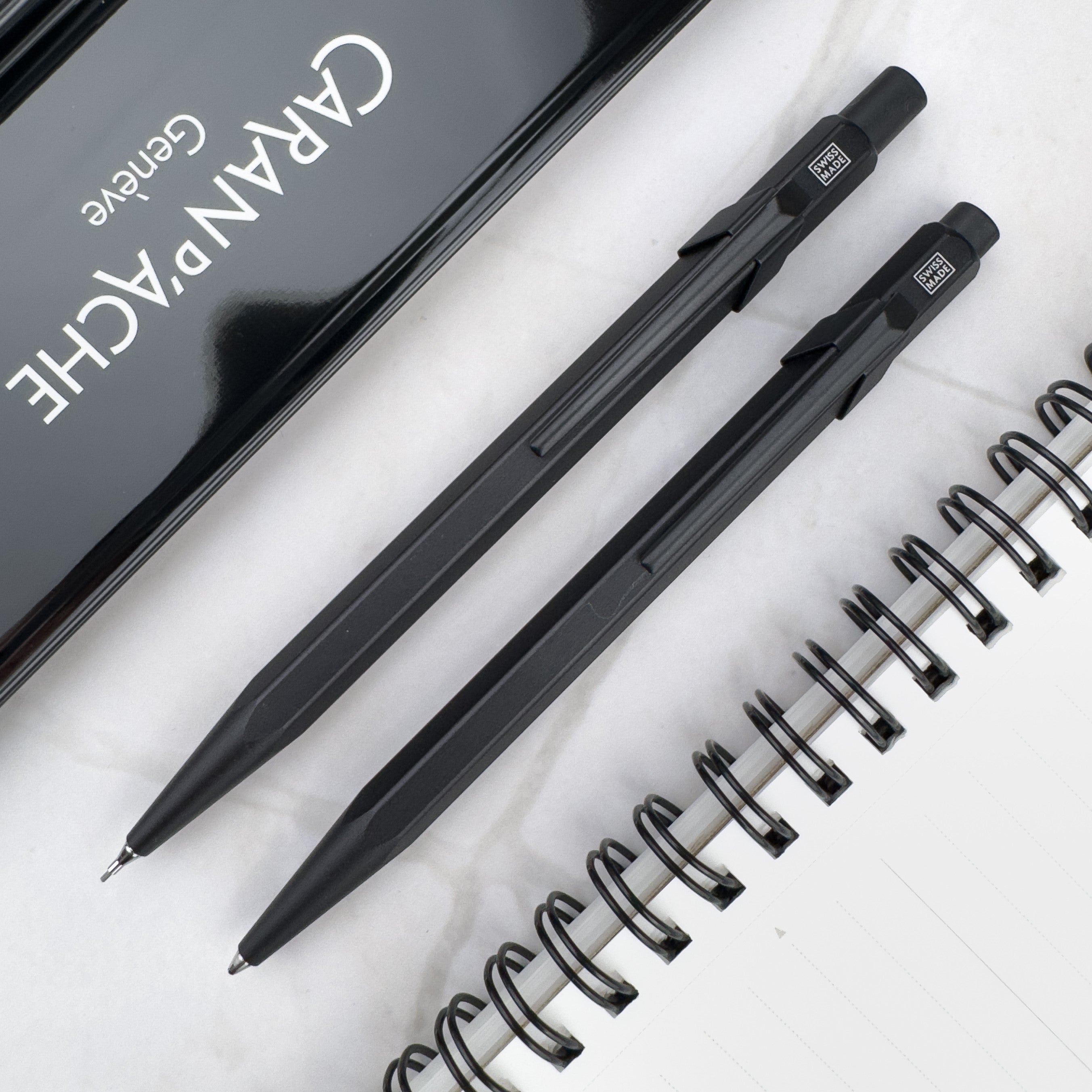 【あ】CARAN D'ACHE Caran d'Ache Black Code 849 Ballpoint Pen & Pencil Set (Special