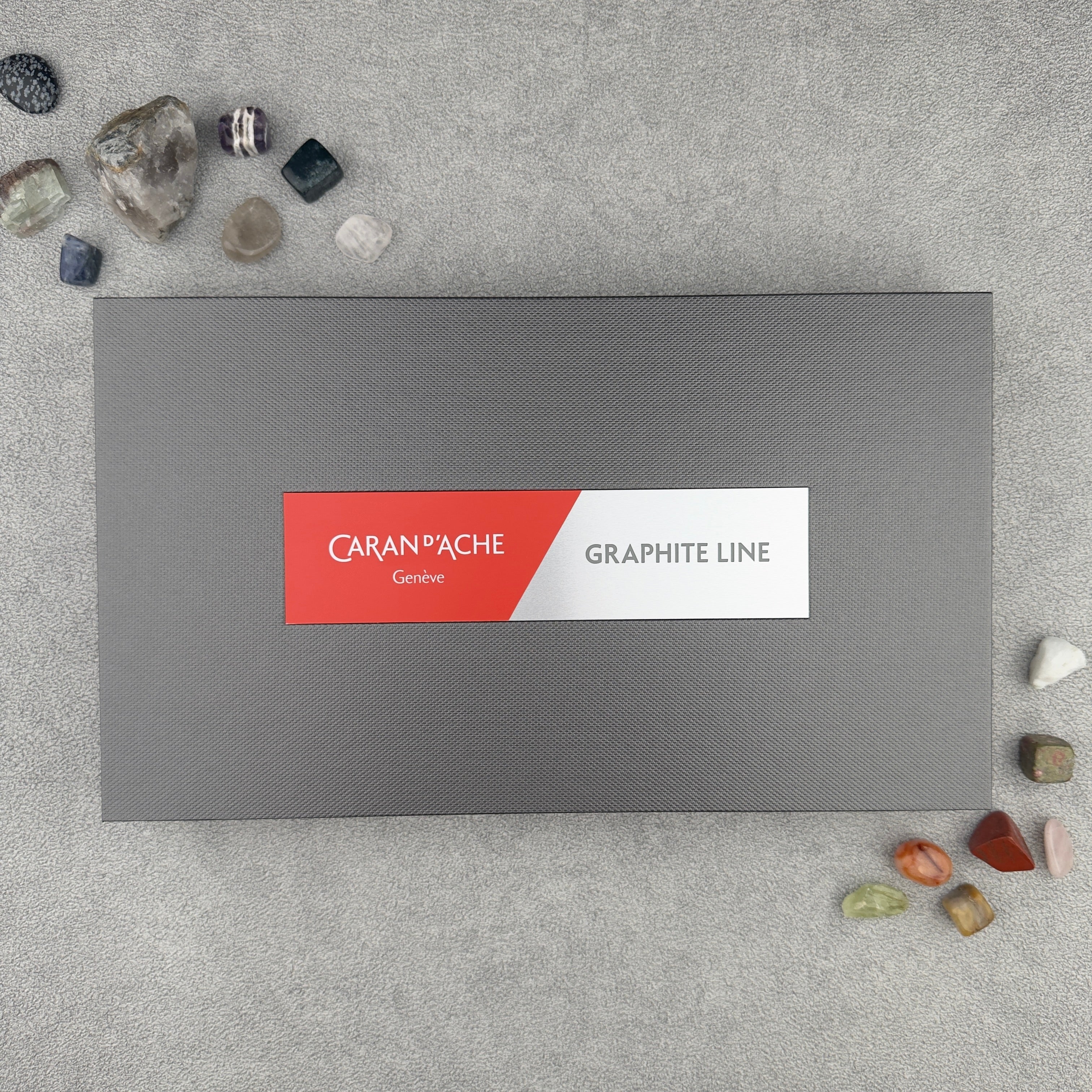 ⭐︎クラッシャー ARTISAN 6本 1stリミテッドエディション Caran d'Ache Graphite Line Gift Box - Box of 15 Hardness Degrees