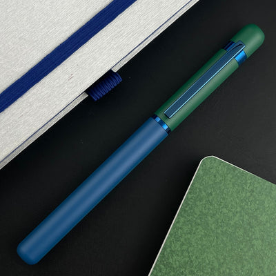 Otto Hutt D03 Fountain Pen - Green and Blue