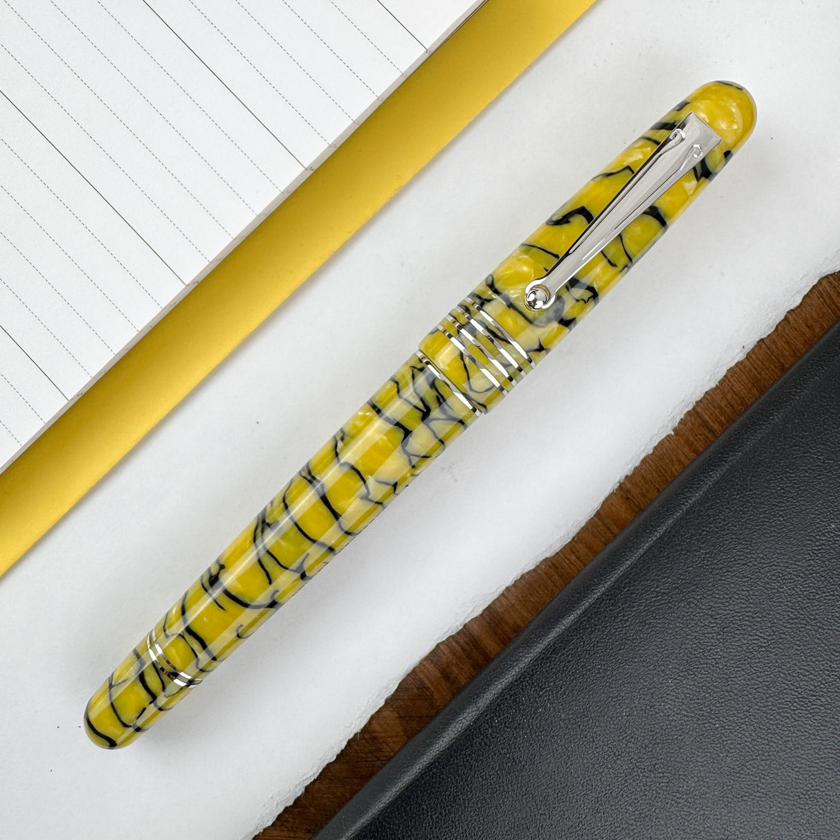 Delta Rediscovery Pompeii Fountain Pen