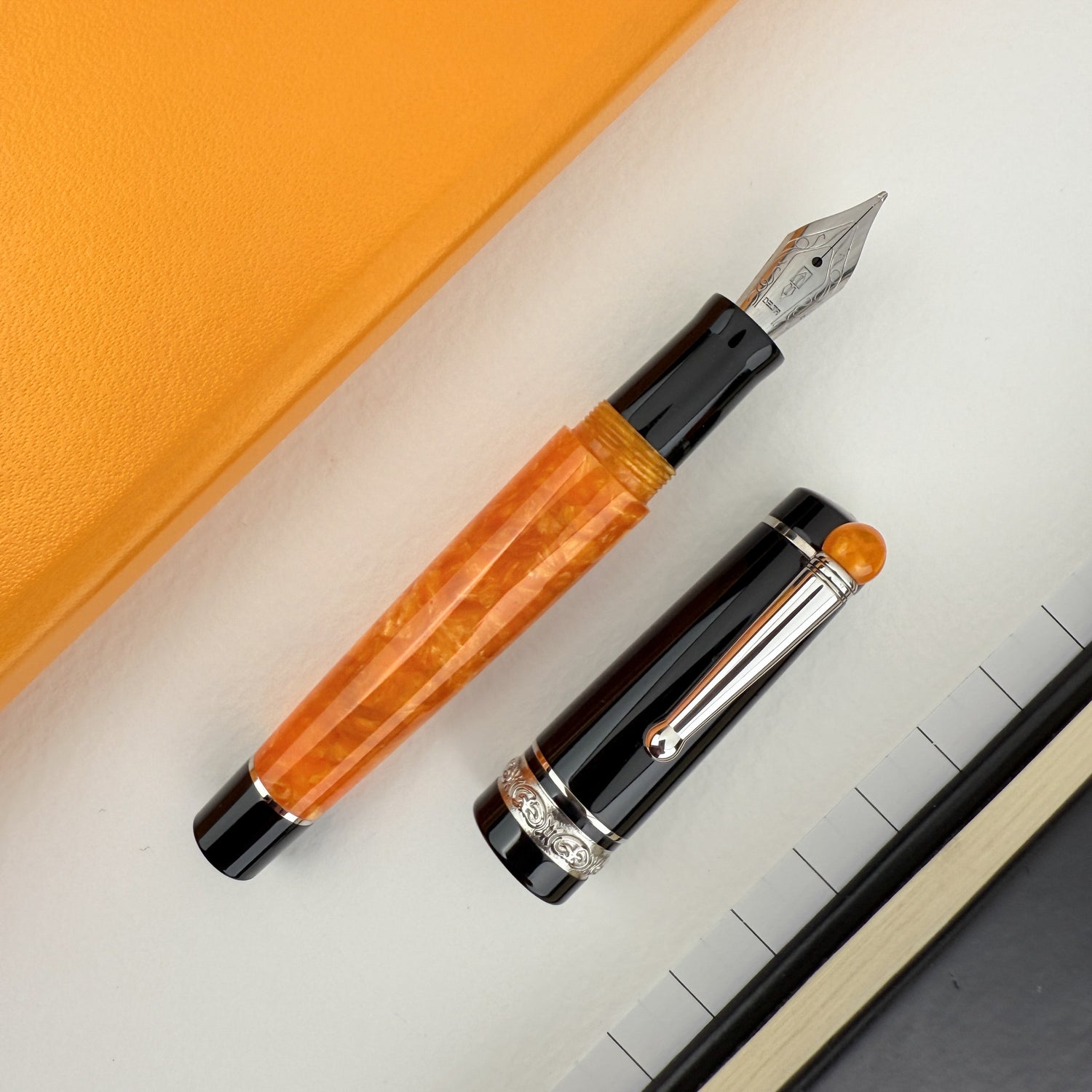 Delta We DV Original Mini Fountain Pen