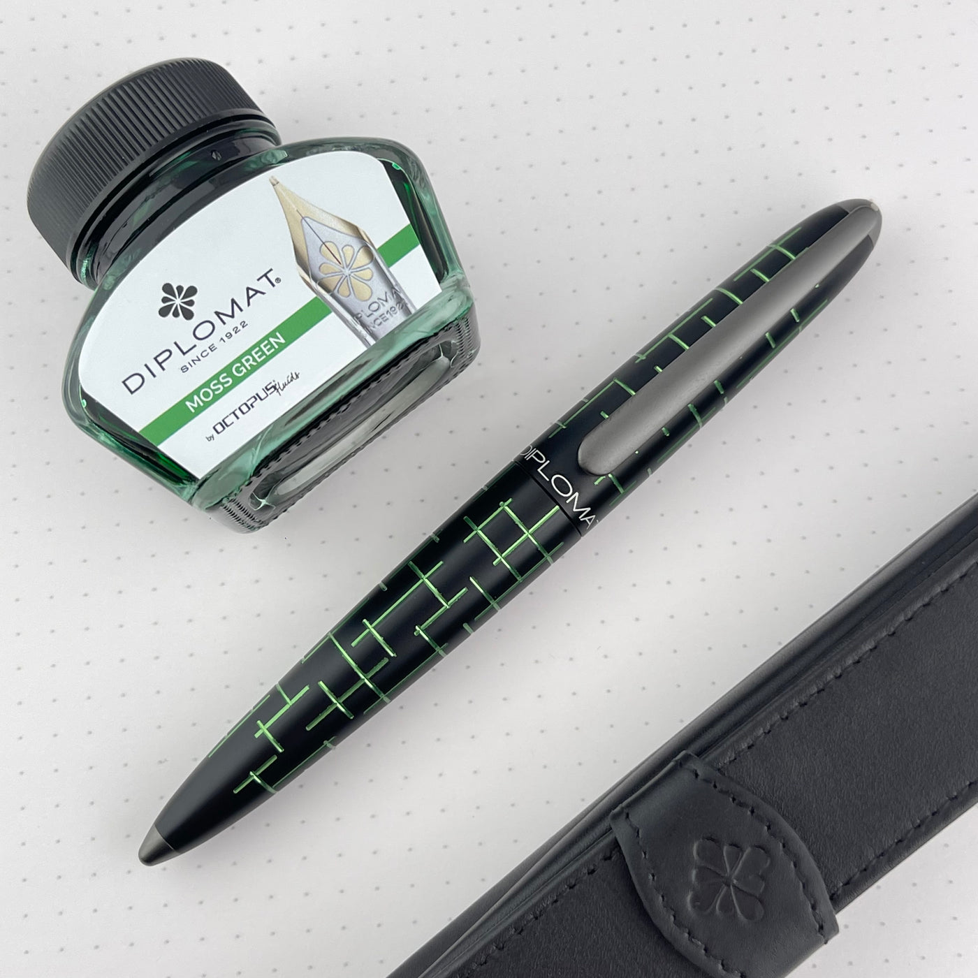 Diplomat Matrix Fountain Pen - Green (Gift Set)