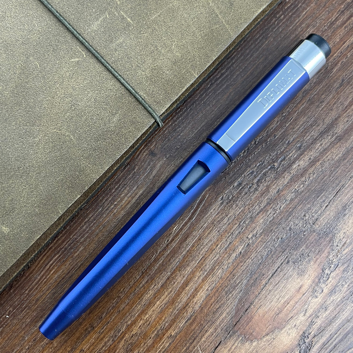 Diplomat Magnum Fountain Pen - Indigo (Doorbuster)