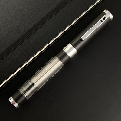 Diplomat Nexus Fountain Pen - Demo Black