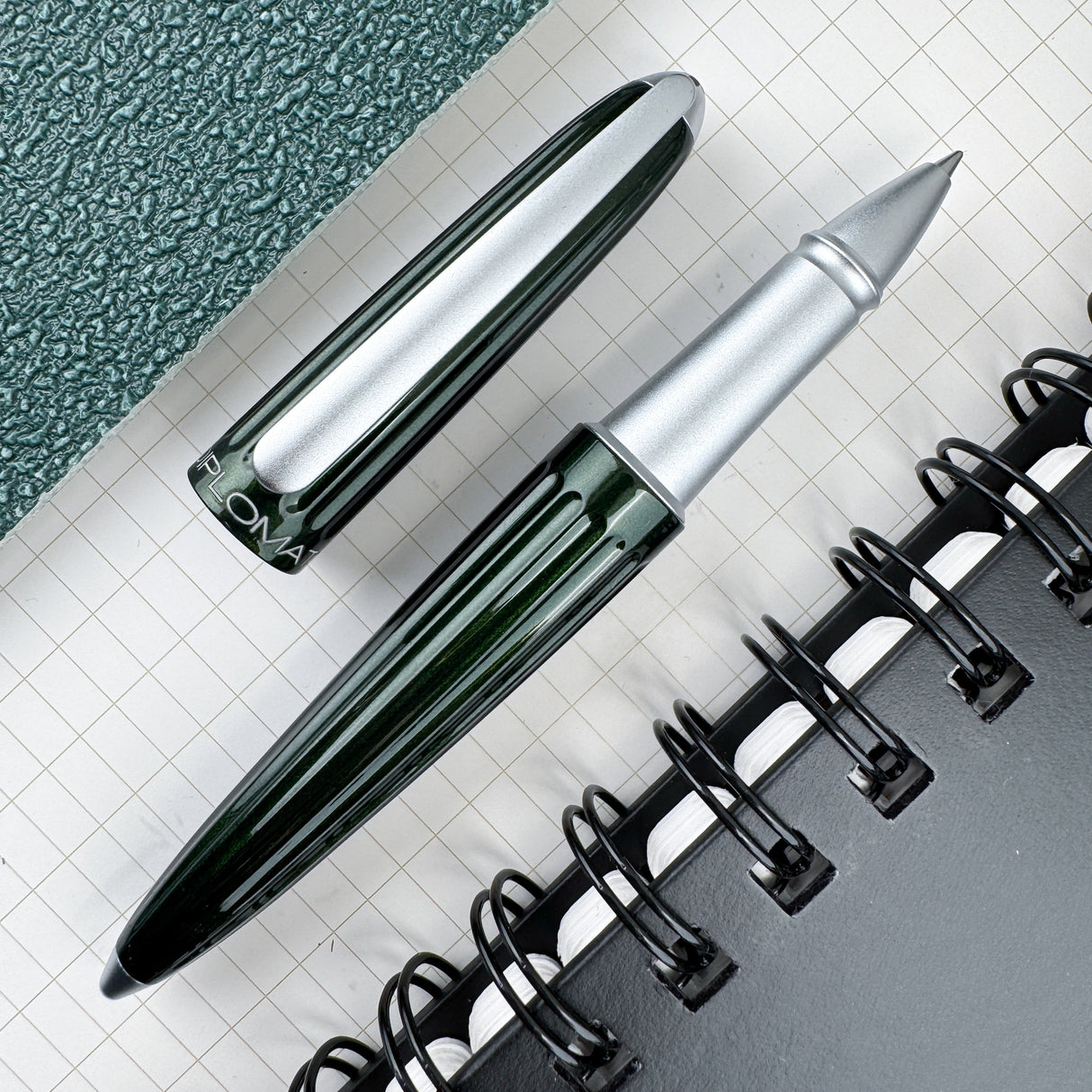 Diplomat Aero Rollerball Pen - Evergreen