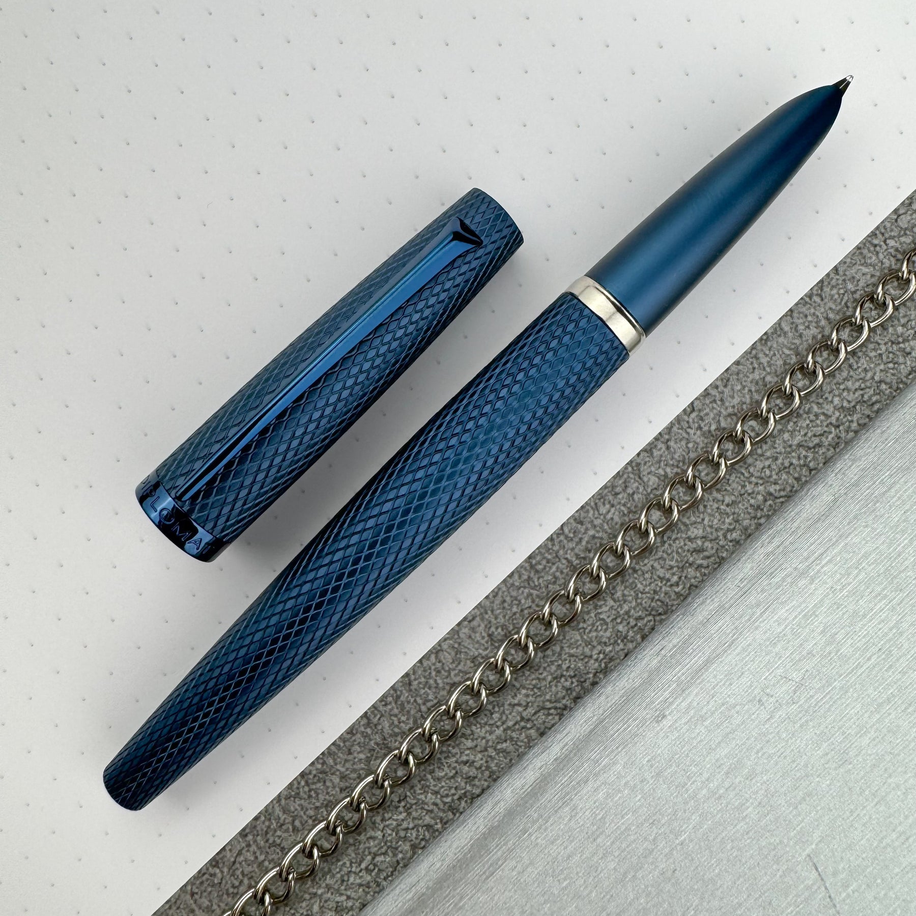 vulpen Viper brown guilloche (F/M) Diplomat - KaJa Art Material