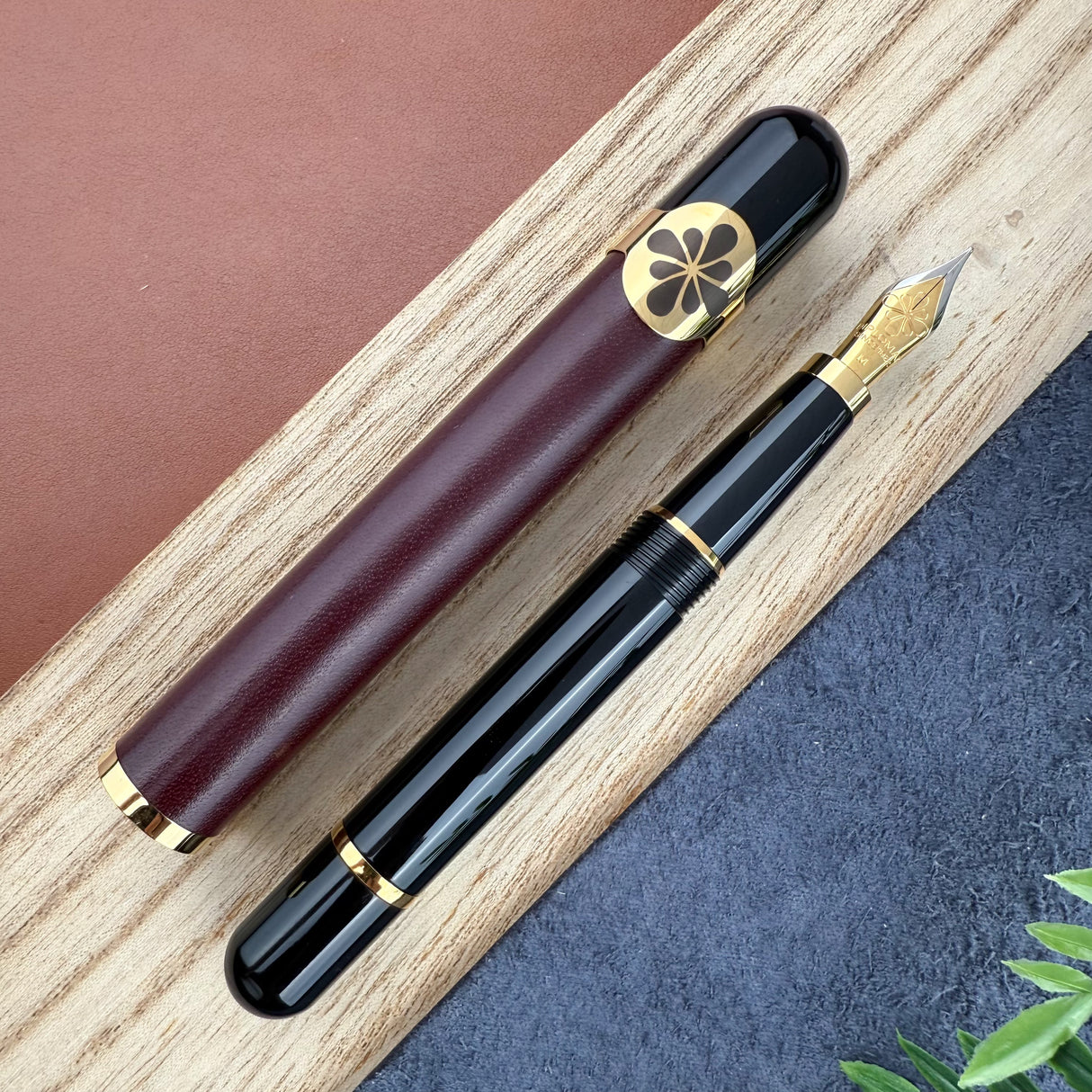 Diplomat XO Fountain Pen - Leather Dark Red