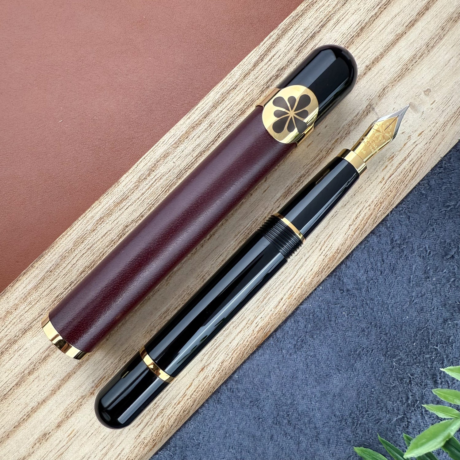Diplomat XO Fountain Pen - Leather Dark Red