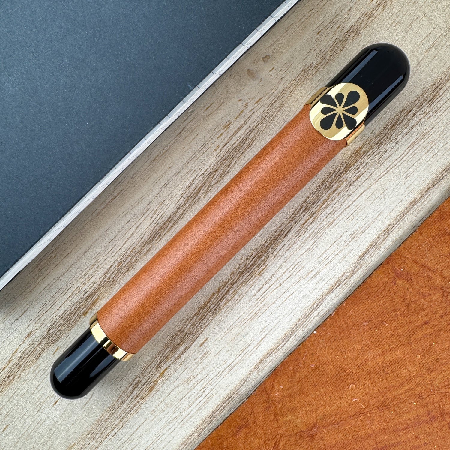 Diplomat XO Fountain Pen - Leather Light Brown