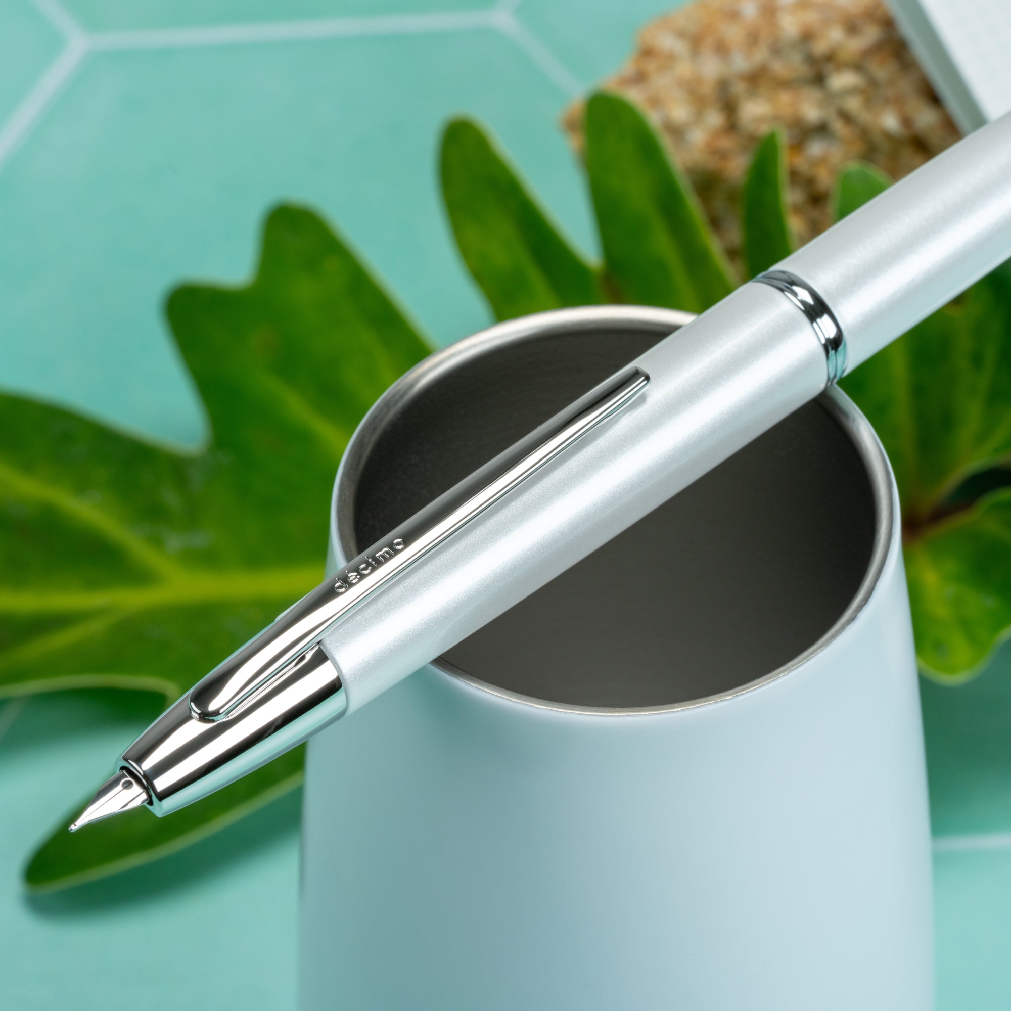 Pilot Vanishing Point Decimo Fountain Pen - White – Atlas Stationers