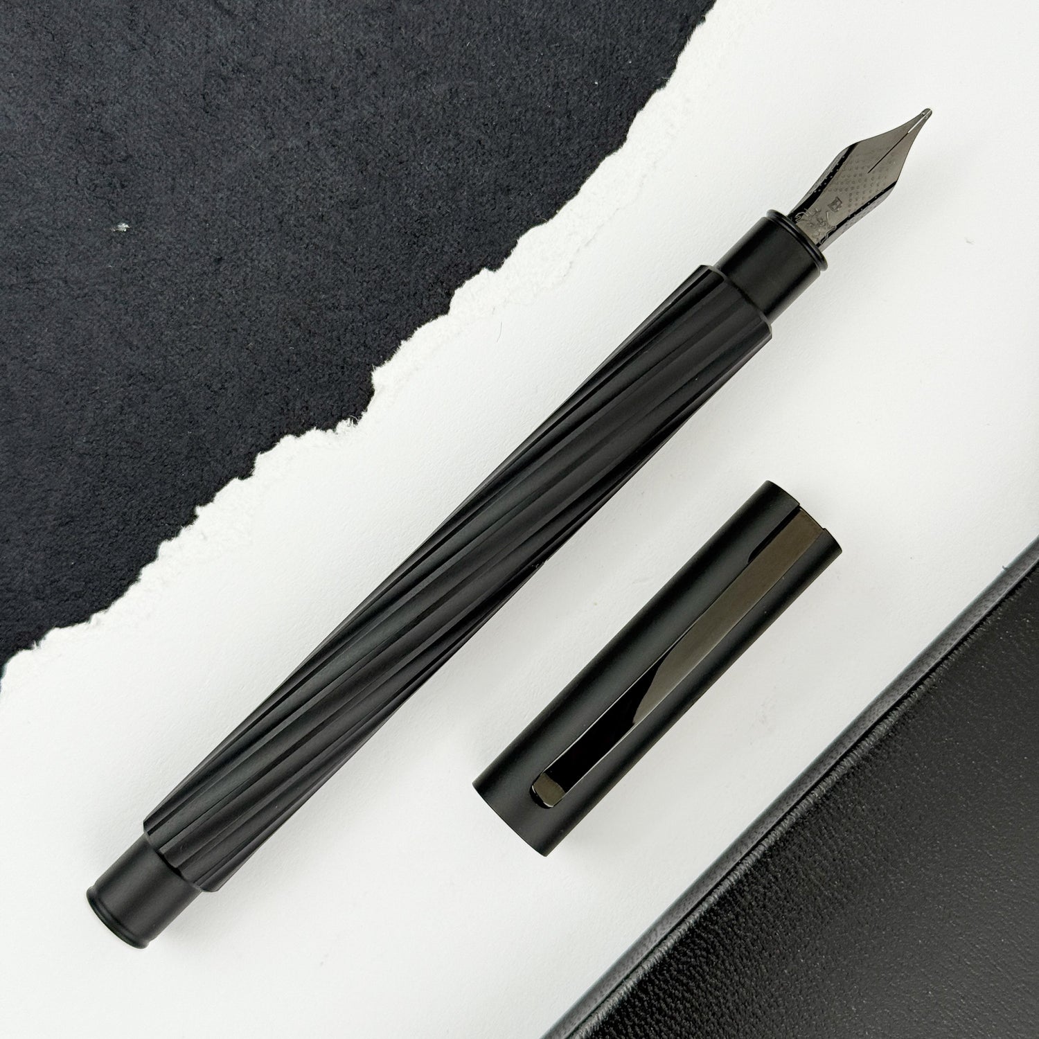 Faber-Castell Ambition Italic Fountain Pen - Obsidian