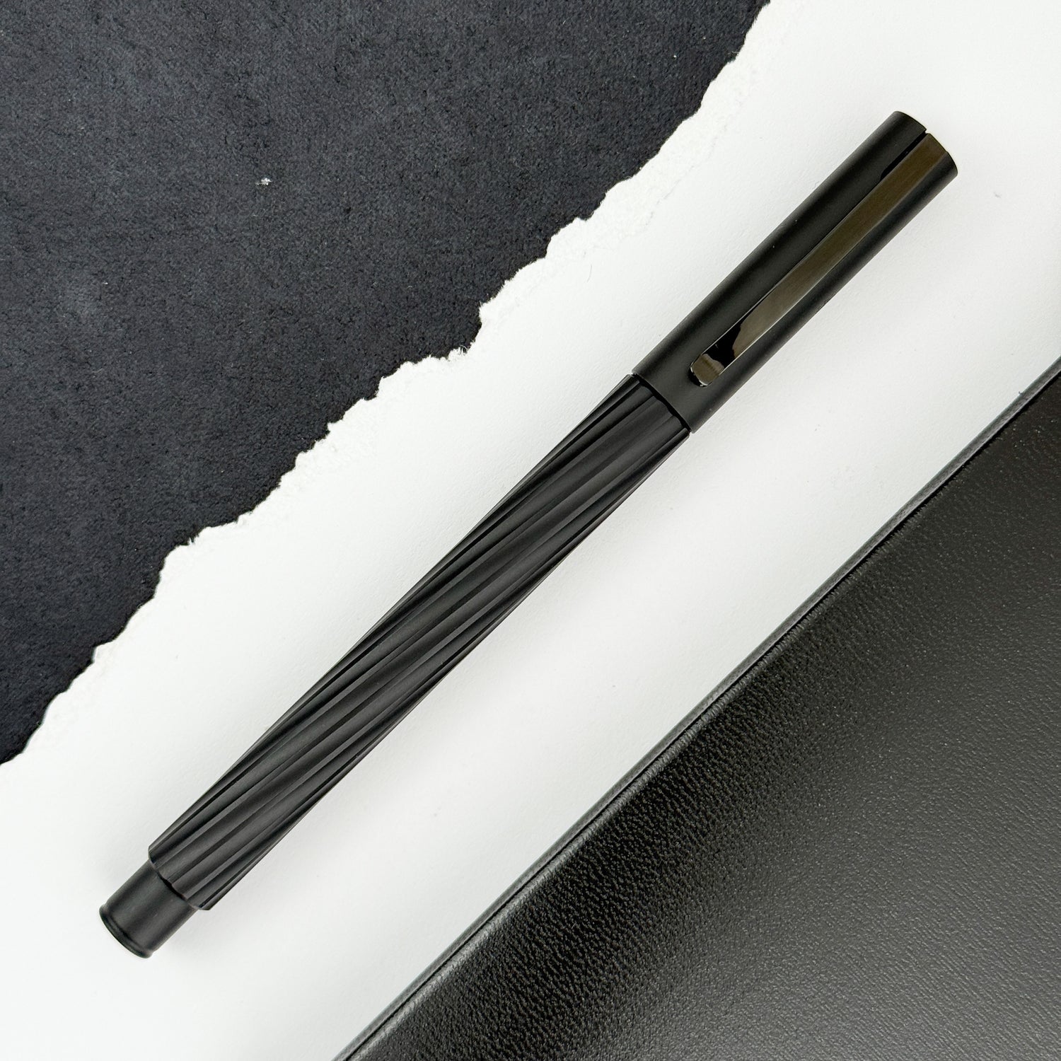 Faber-Castell Ambition Italic Fountain Pen - Obsidian