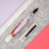 Hinze Pen Company Fountain Pen - Luna White Hibiscus
