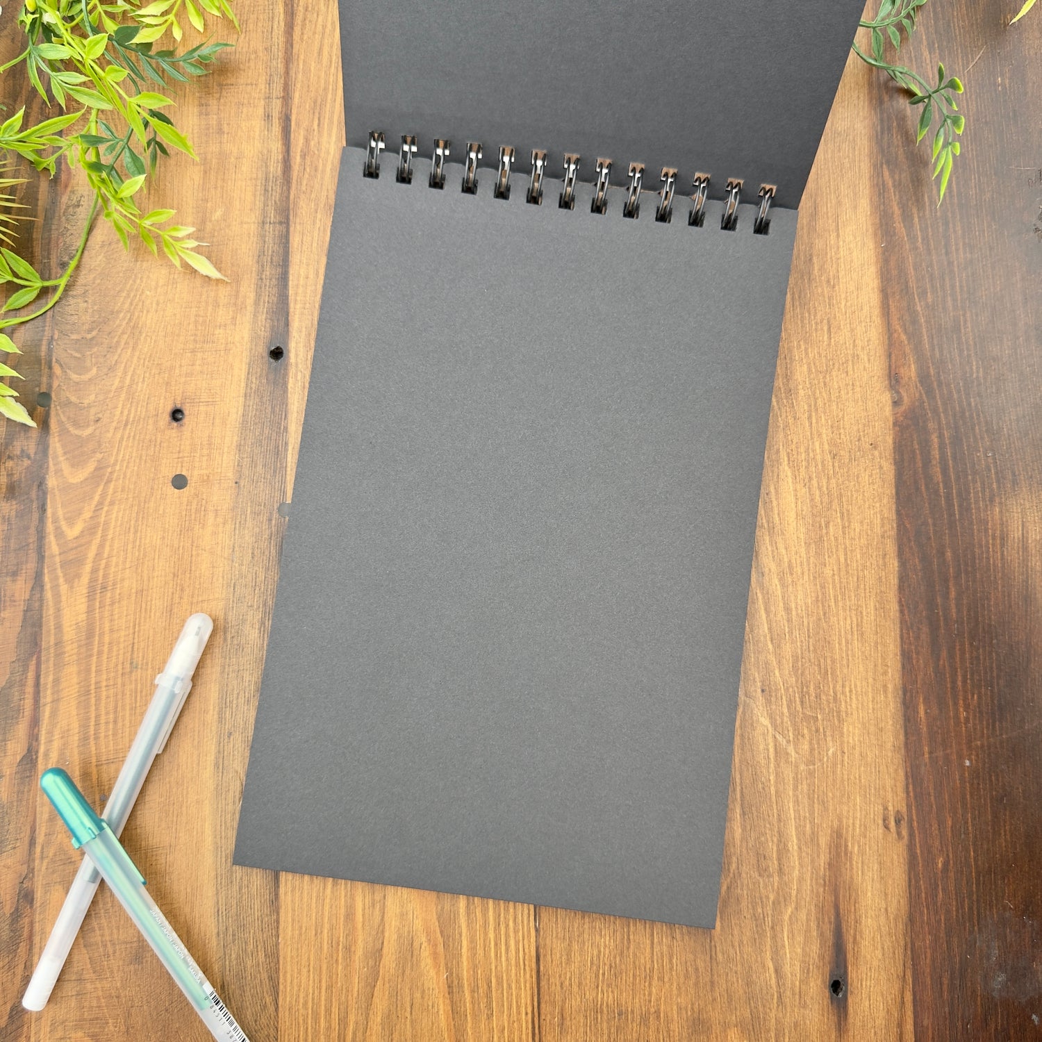 KOH-I-NOOR In & Out Black Drawing Pad (7x10 Inches)