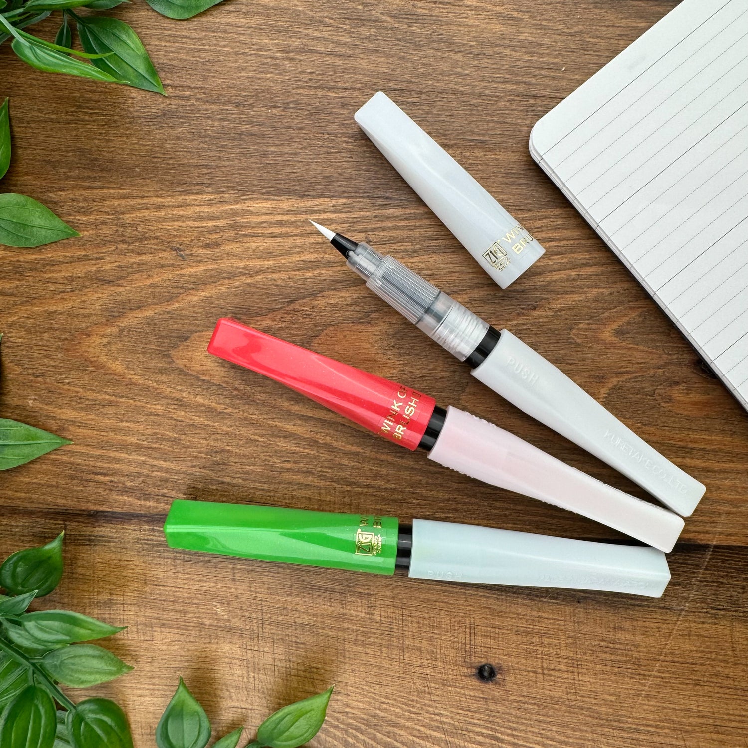 Kuretake Zig Memory System Wink of Stella Brush II Set - White Christmas