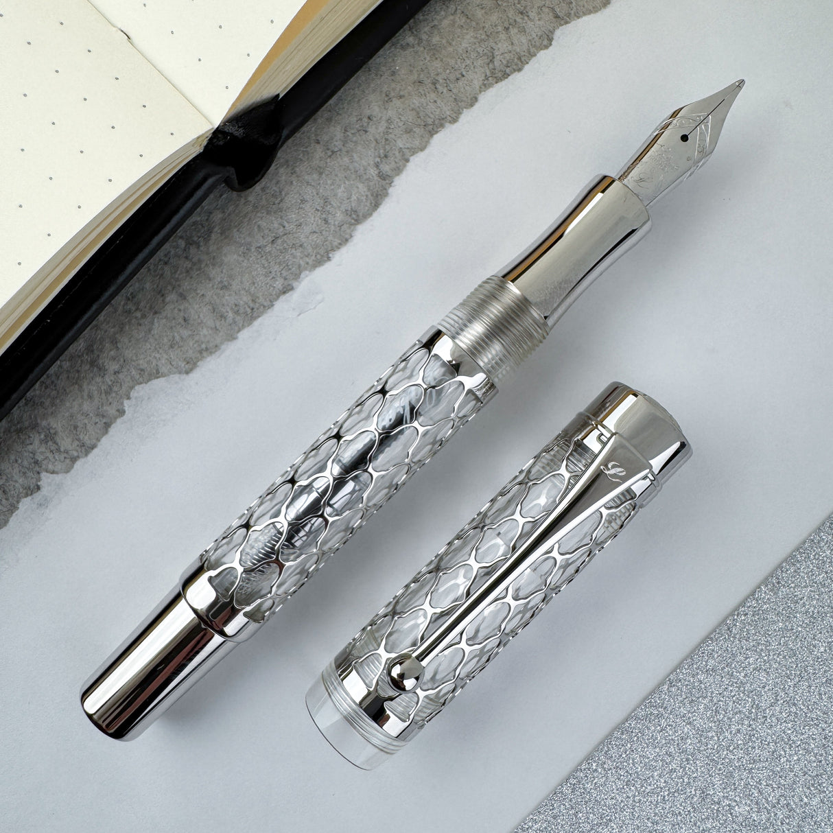 Laban Flora Fountain Pen - Silver