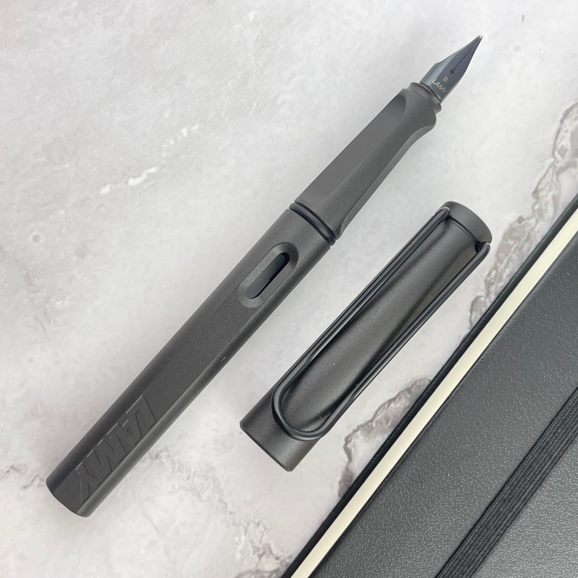 Lamy Safari Fountain Pen - Matte Charcoal - Extra Fine
