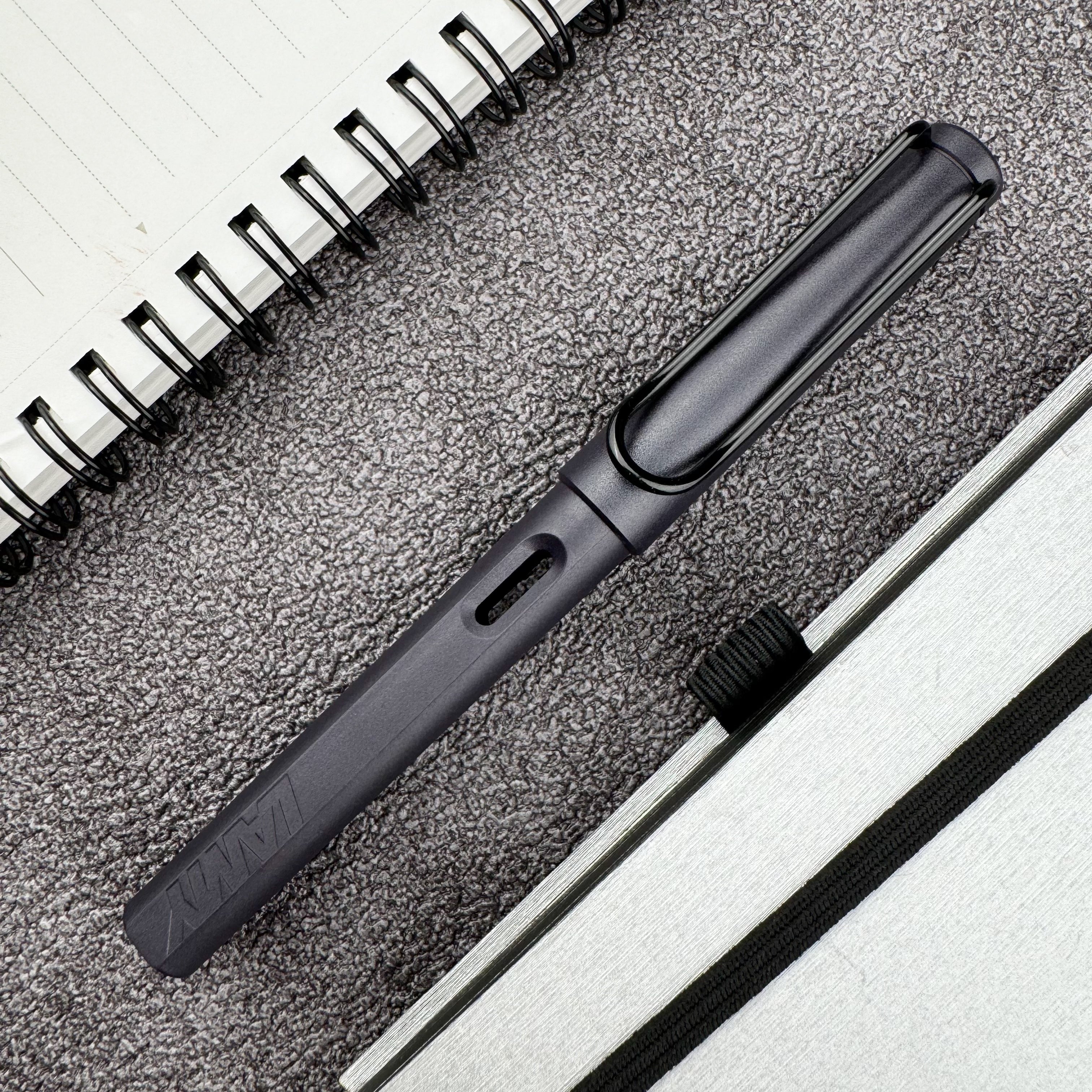 Lamy Safari Fountain Pen - Steel Black (Special Edition) – Atlas