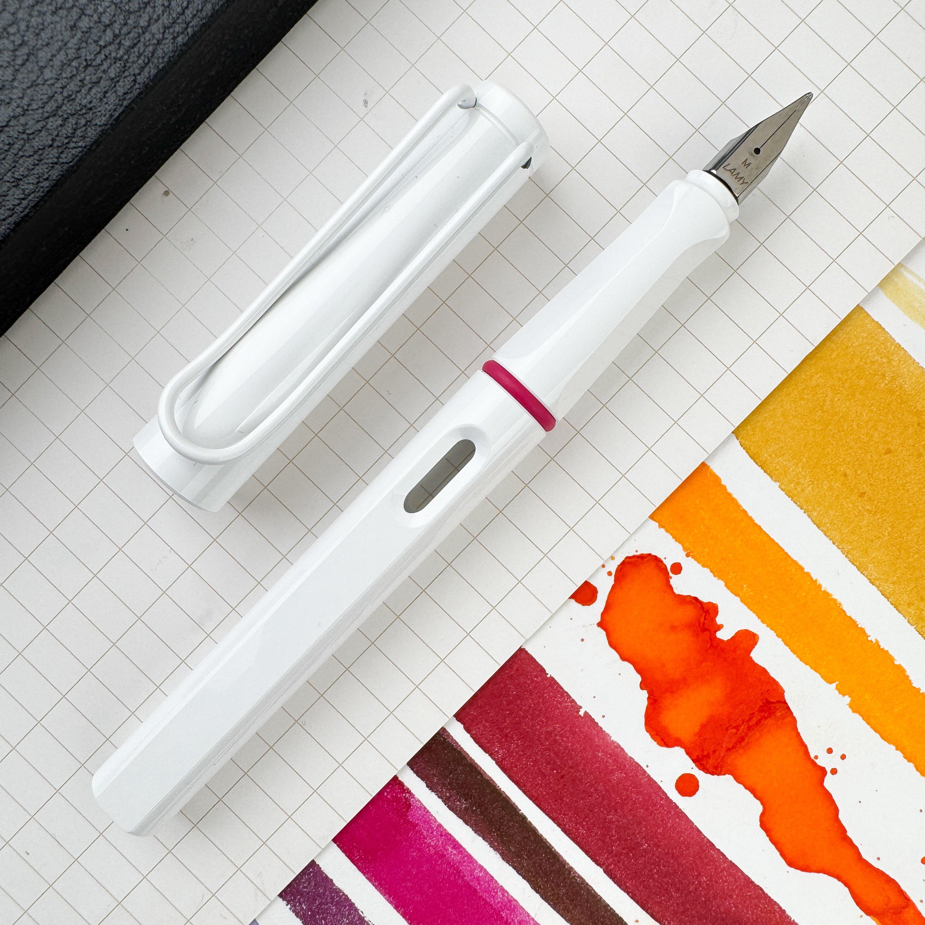 Lamy Safari Multi Ring Fountain Pen - White – Atlas Stationers