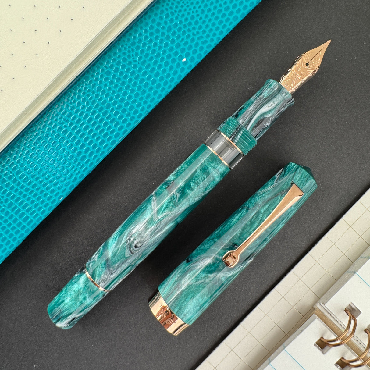 Leonardo Momento Magico Fountain Pen - J Brooks Teal w/ Rose Gold Trim (Atlas Exclusive)(Doorbuster)
