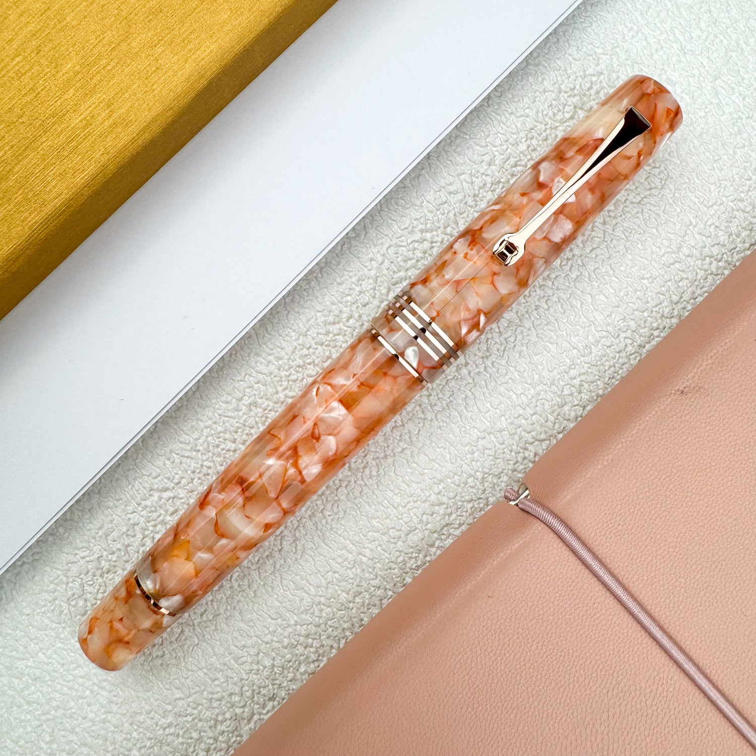 Leonardo Momento Zero Fountain Pen - Angel Skin w/ Rose Gold Trim
