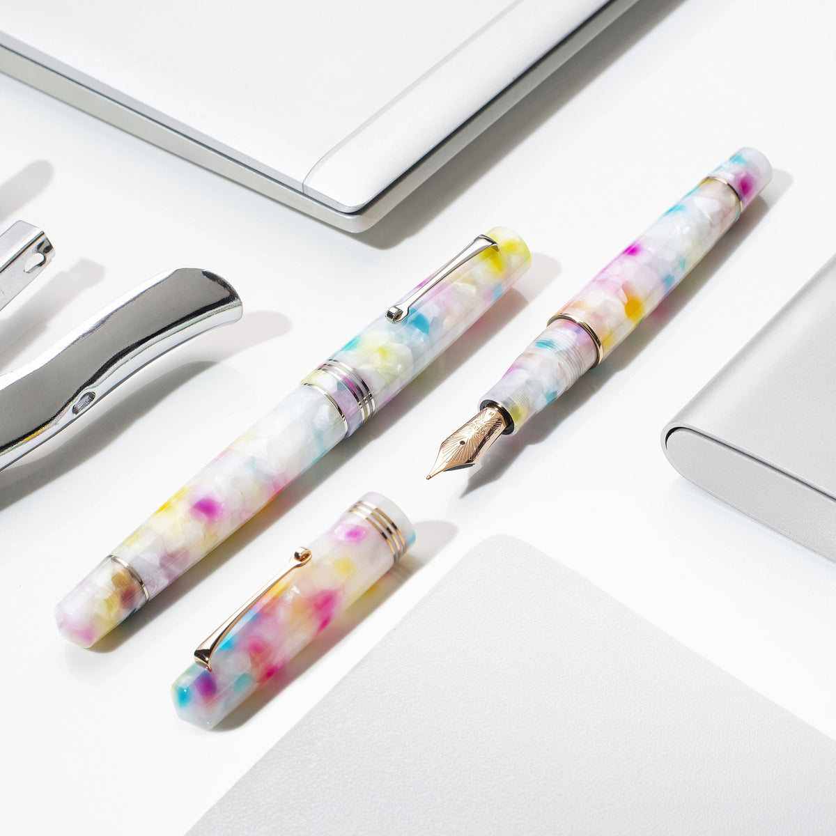 Leonardo Momento Zero Rainbow Sprinkles fountain pens