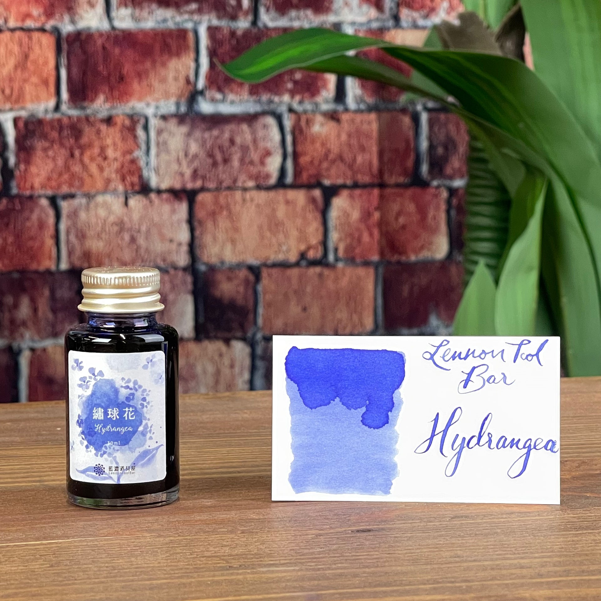 Lennon Tool Bar Hydrangea - 30ml Bottled Ink – Atlas Stationers