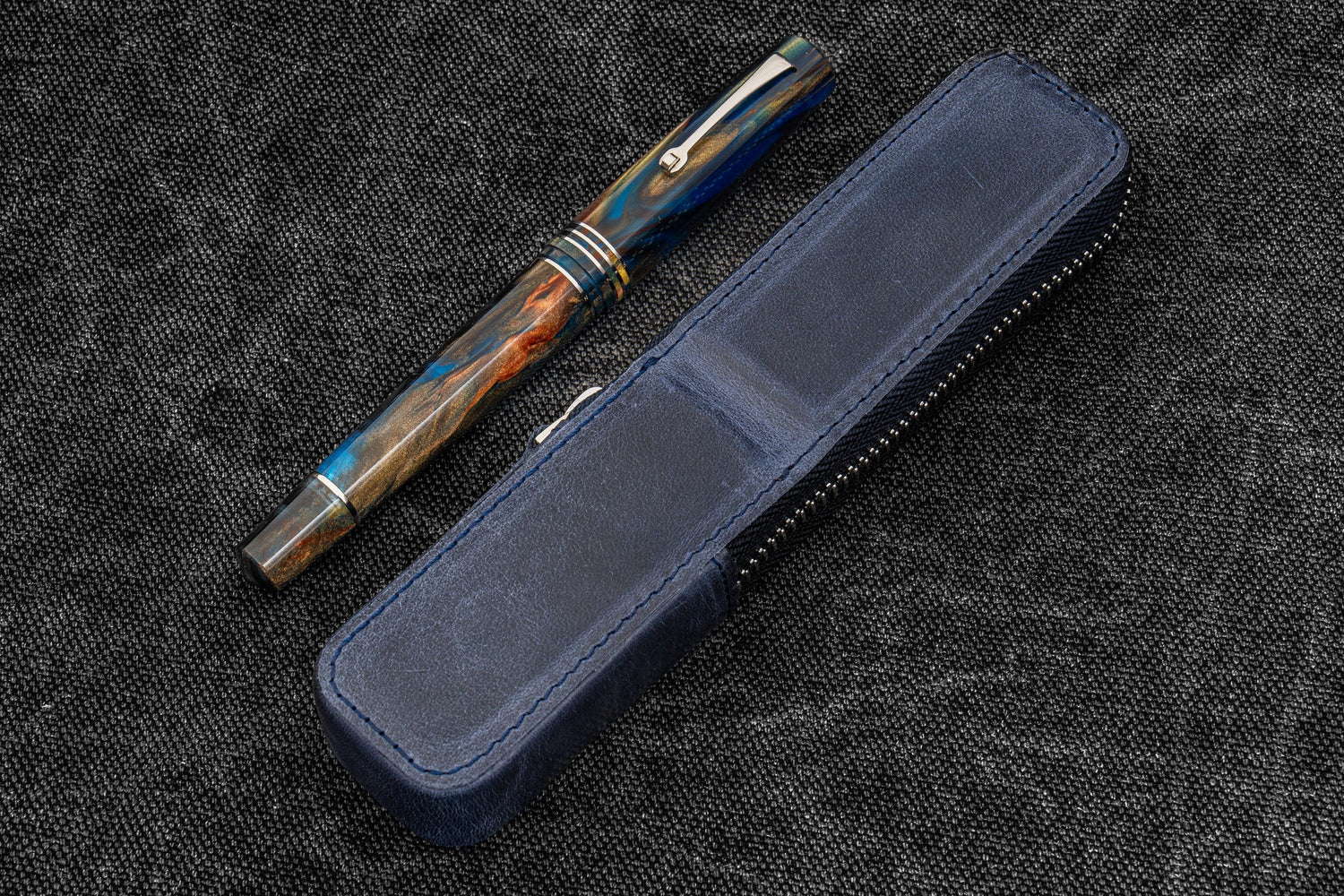 Galen Leather Zippered Magnum Opus Single Hard Case