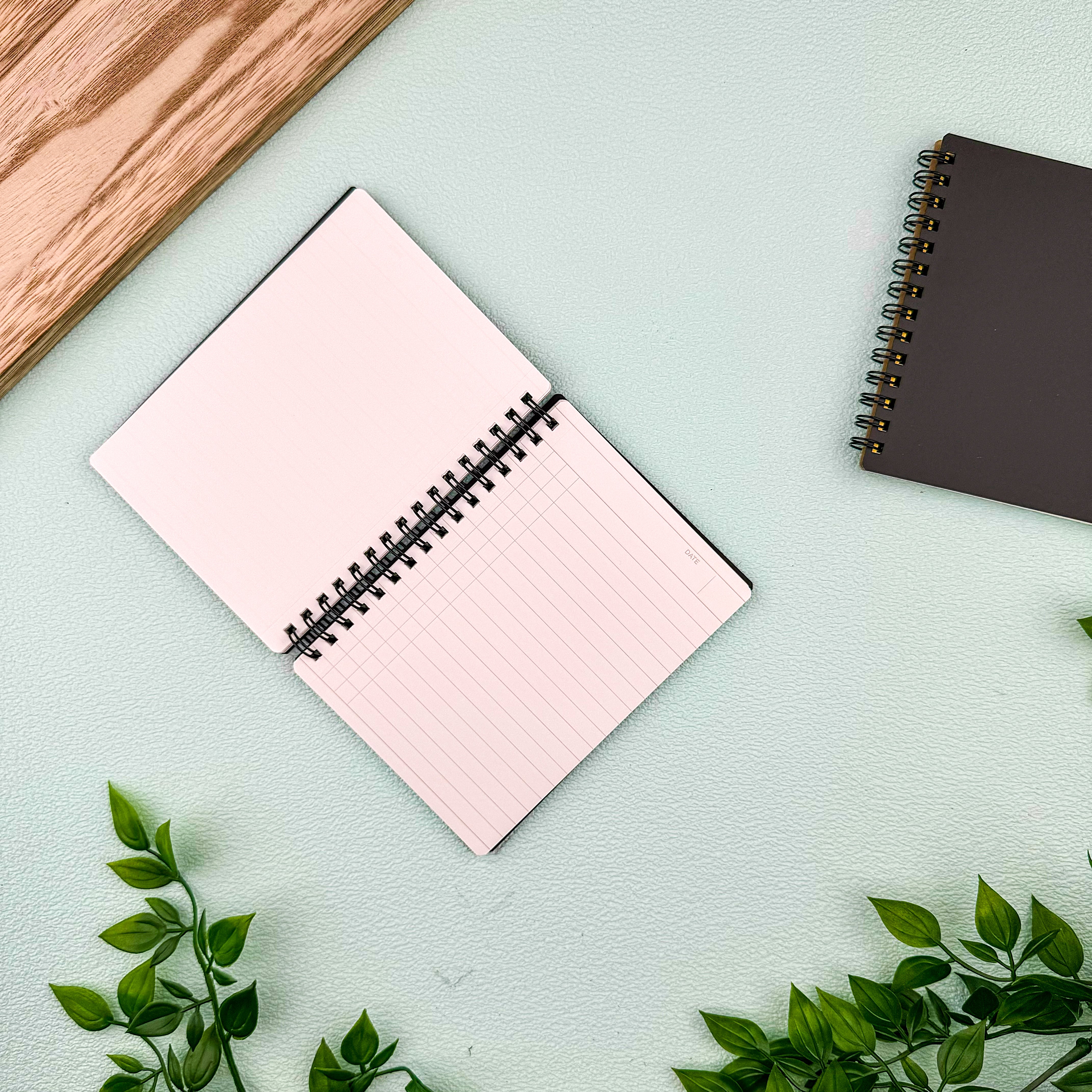 Maruman Mnemosyne Notebook - Grid - A6 – Atlas Stationers