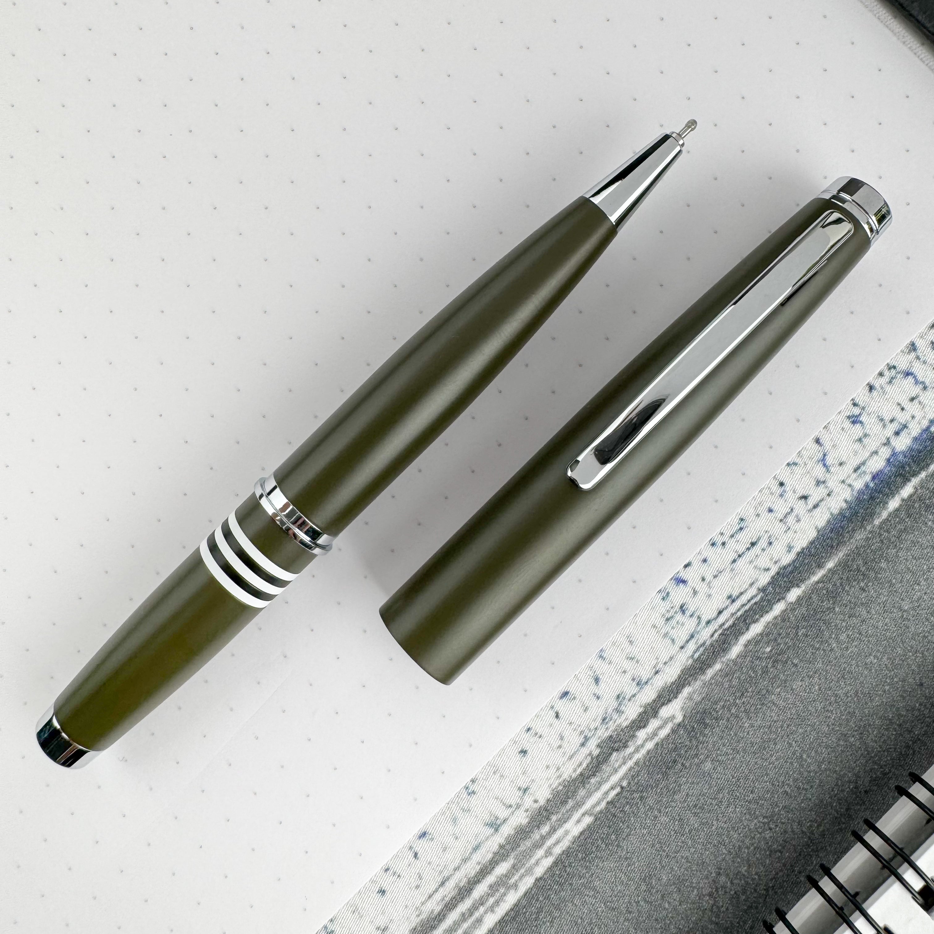 Monteverde Dakota Rollerball Pen - Military Green – Atlas Stationers