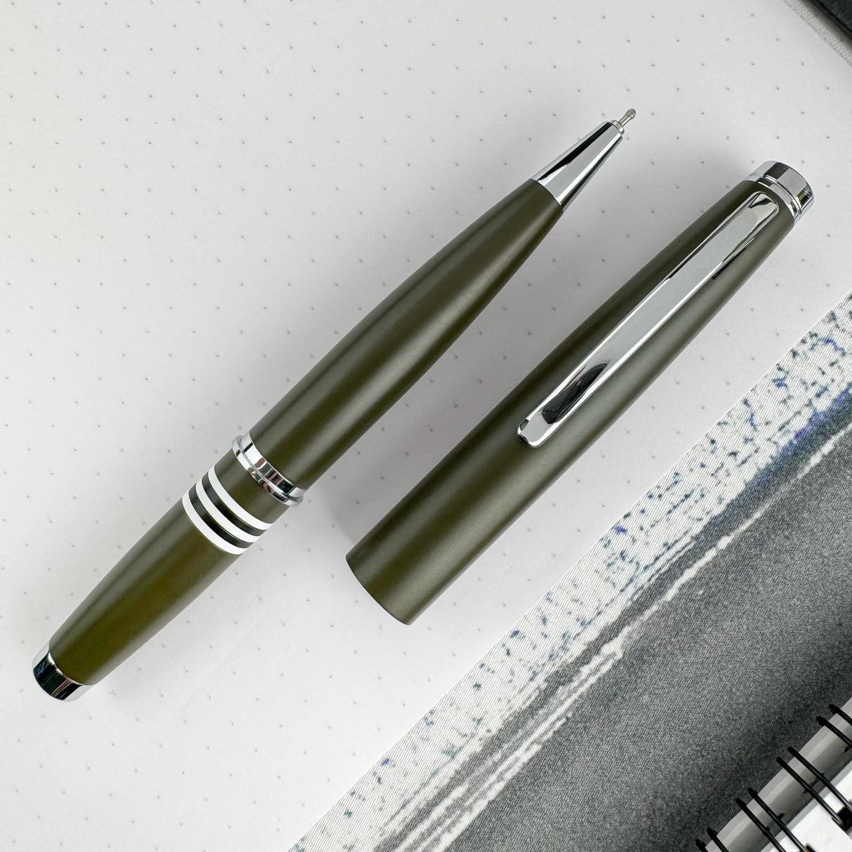 Monteverde Dakota Rollerball Pen - Military Green