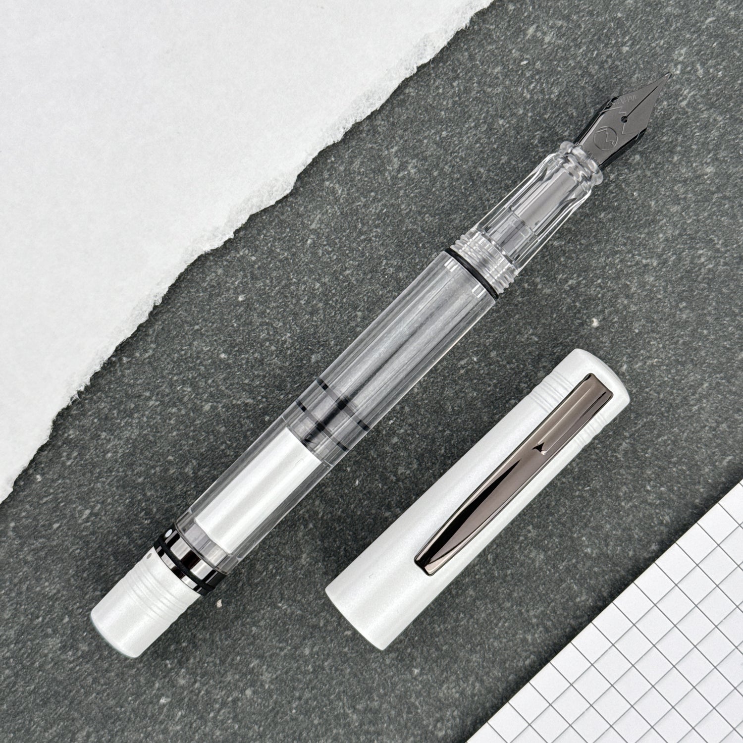 Monteverde MP1 Fountain Pen and Aluminum Pen Holder Set - White Lotus (Limited Edition)