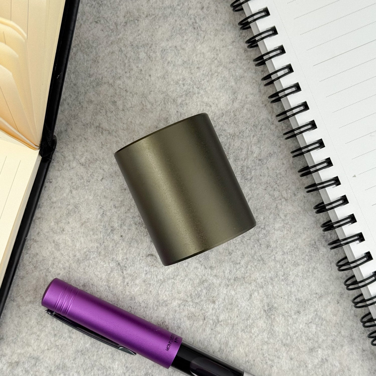 Monteverde MP1 Solid Anodized Cylinder Pen Holder