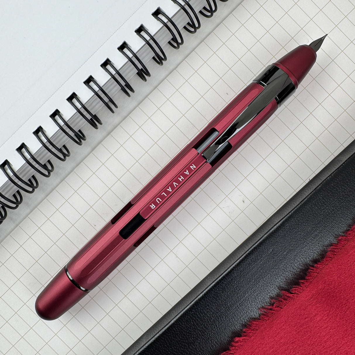 Nahvalur Eclipse Fountain Pen - Ruby