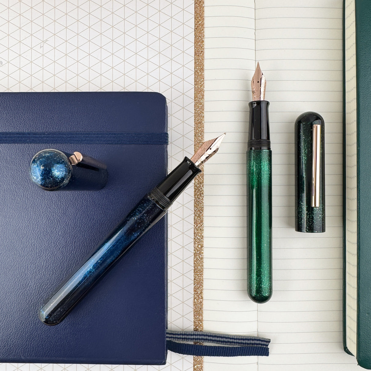 IKKAKU by Nahvalur Fountain Pen - Green Moon